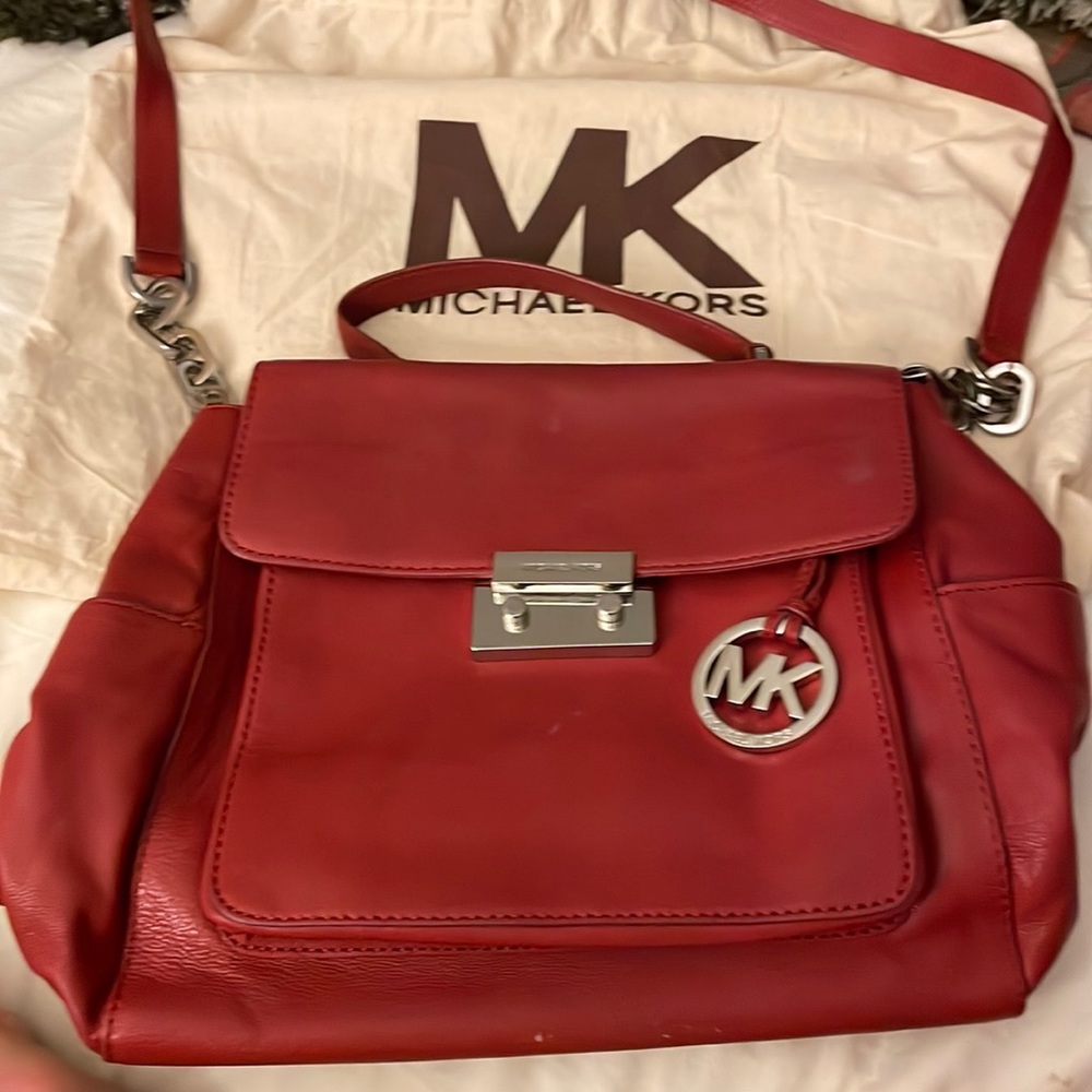 Michael Kors Red leather Purse 👜
